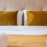 Apartment Marques *